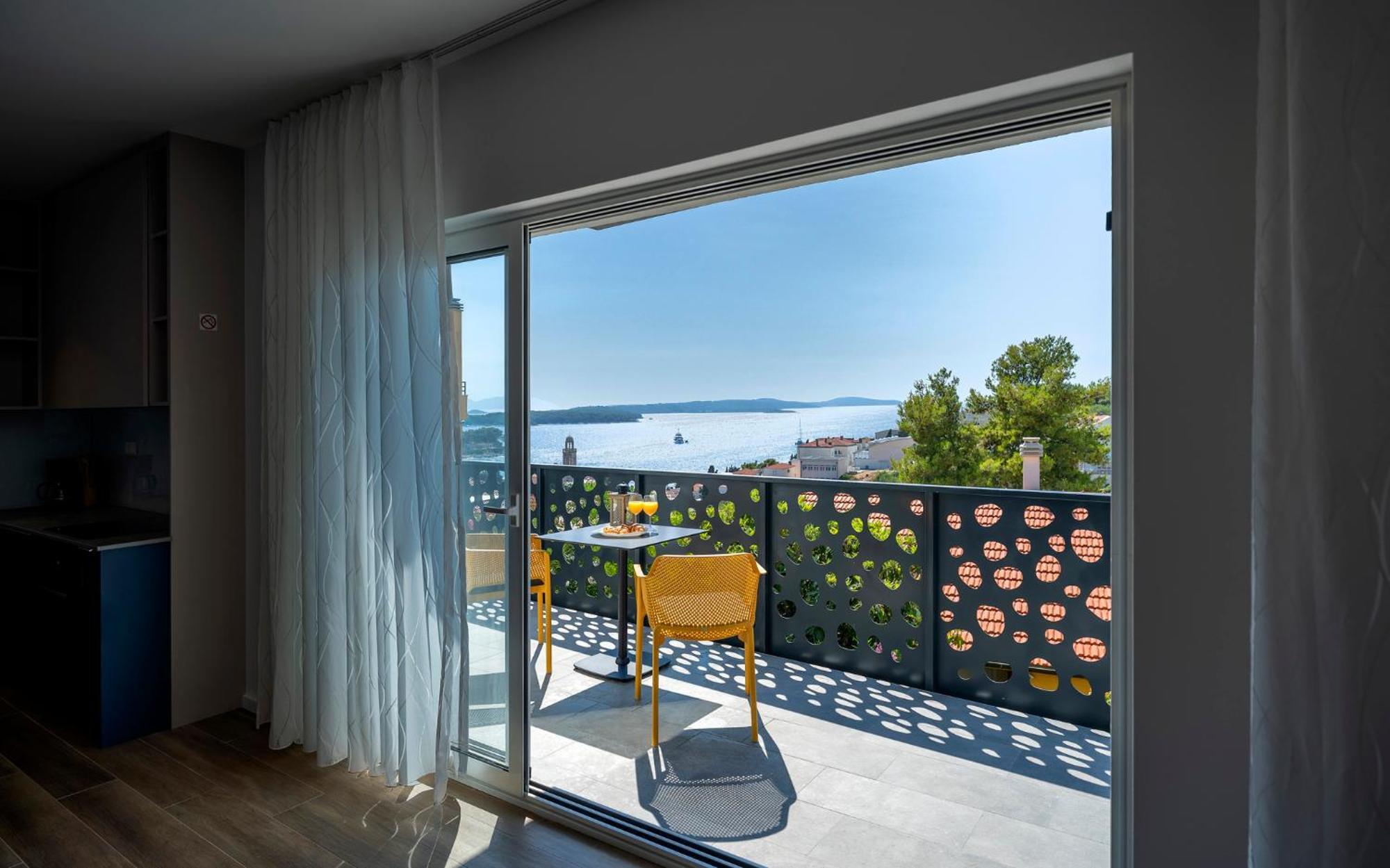 Modern, 2 Bedroom Apartment Hvar Town Zewnętrze zdjęcie